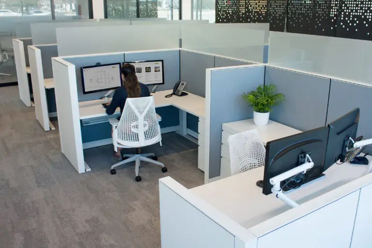 Ian-Martin_Work-Area-High-Panel