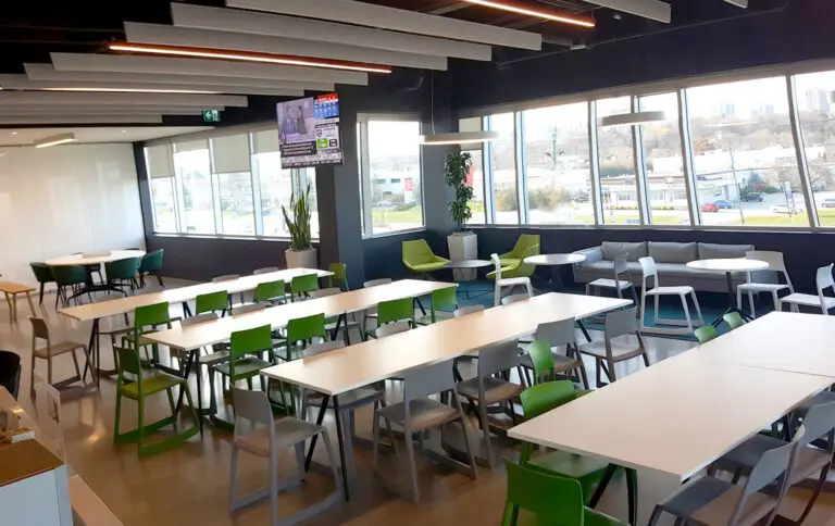 MMM-Group_cafeteria