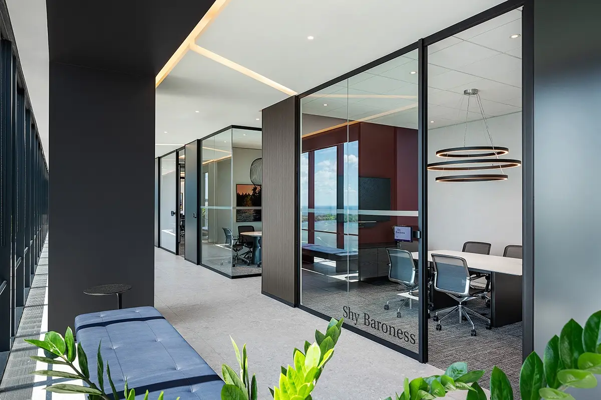 Richardson-Wealth-QQ-08web