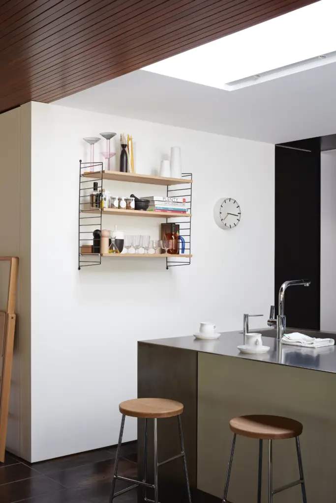 Cornet Stool — image 1