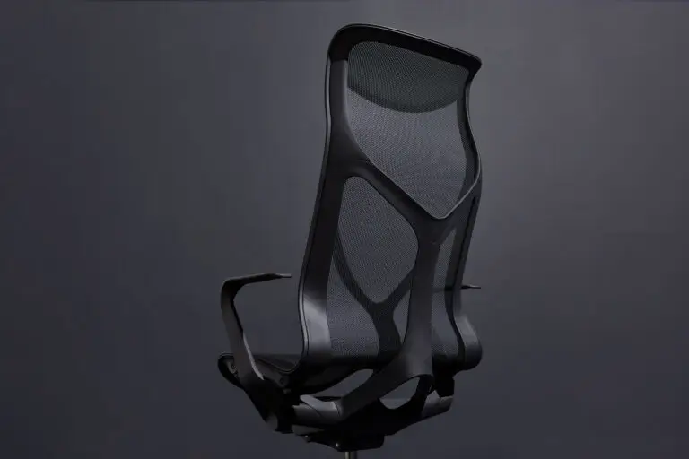 cosm_chair_carousel_04