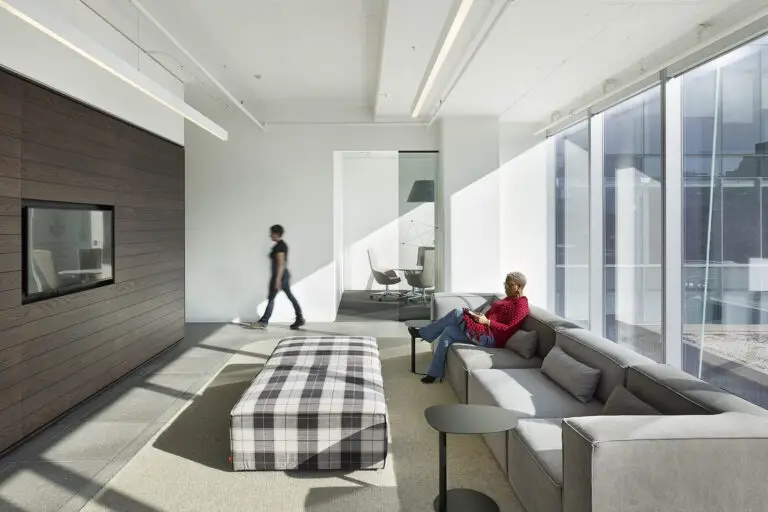 loyaltyone-lounge