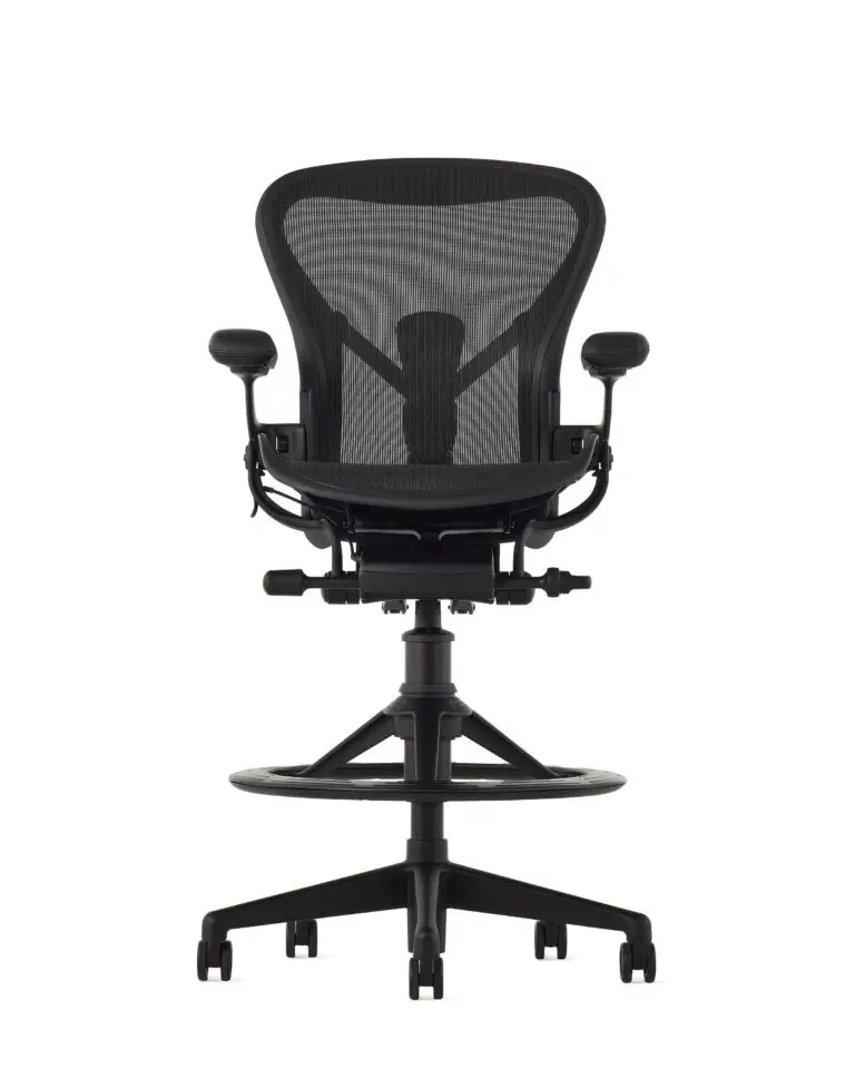 ocean_bound_plastic_products_aeron_stool